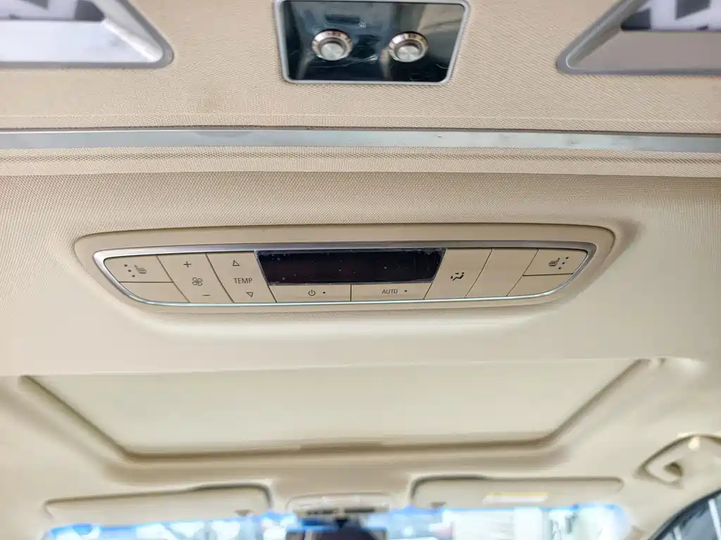 Buick Buick GL8 2022 ES Landmark 653T Premium Edition 2022 - thumbnail 11