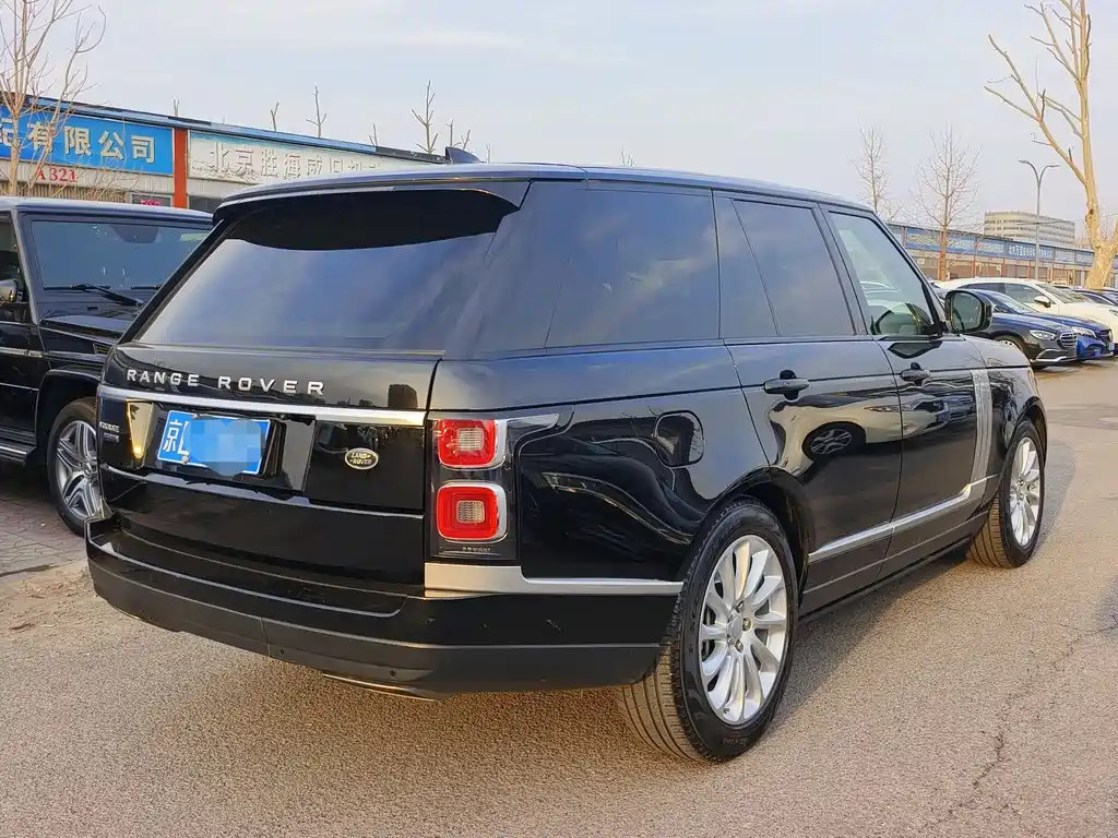 Land Rover Range Rover 2019 3.0 SCV6 Heritage Edition 2019 - thumbnail 4