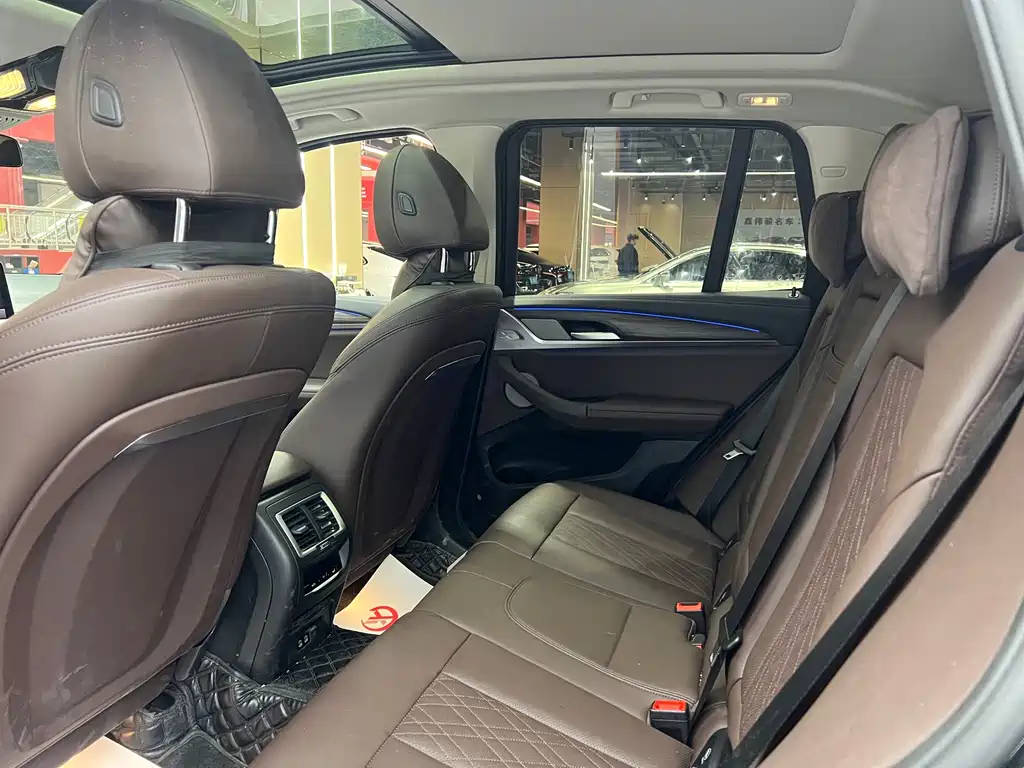 BMW BMW X3 2023 xDrive30i M Sport Black Package 2024 - thumbnail 10