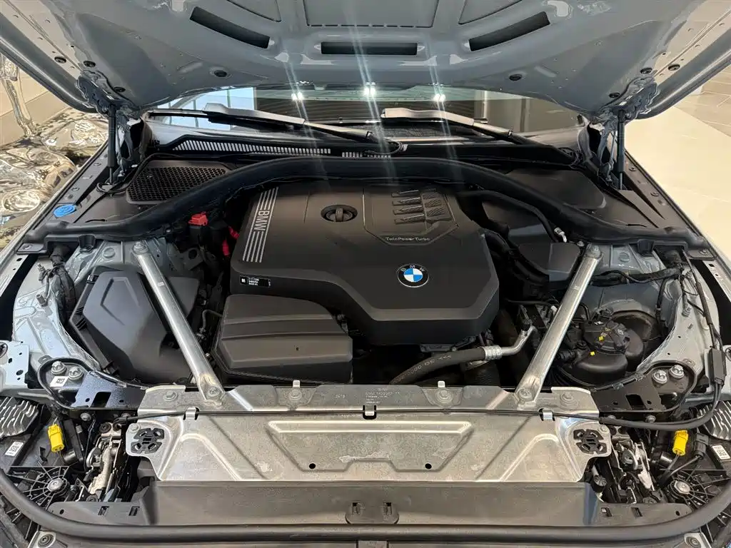 BMW BMW 4 Series 2024 425i Convertible M Sport Package 2024 - thumbnail 9