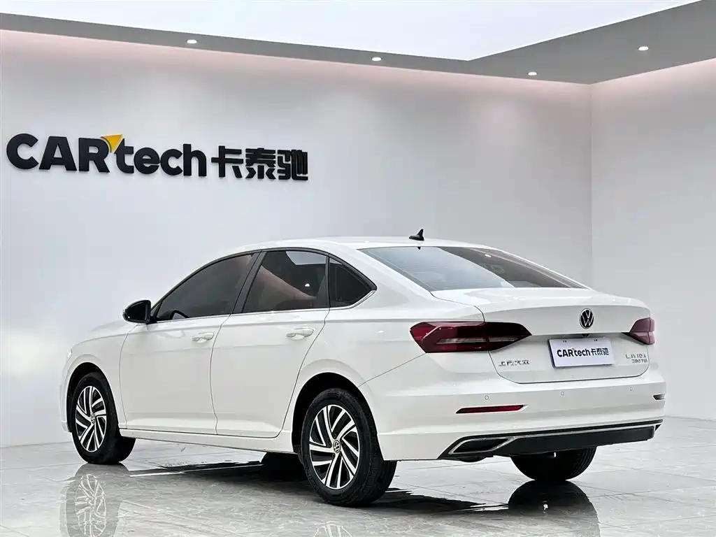 Volkswagen Lavida 2022 280TSI DSG Comfort Edition 2023 - thumbnail 3