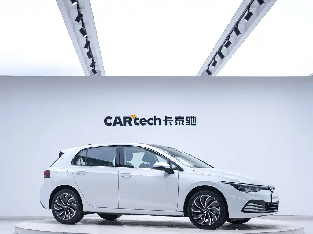 Volkswagen Volkswagen Golf 2023 280TSI DSG Pro 2022 - thumbnail 4