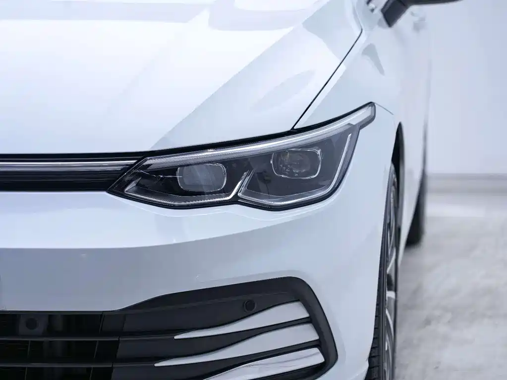 Volkswagen Volkswagen Golf 2023 280TSI DSG Pro 2022 - thumbnail 14