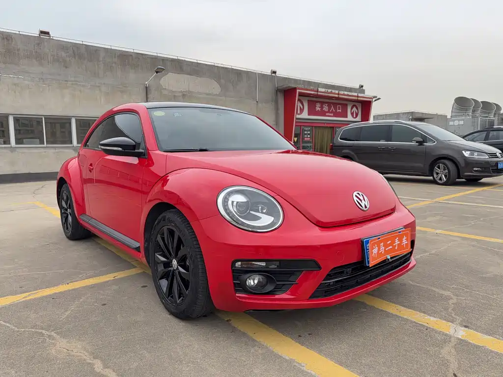 Volkswagen Volkswagen Beetle 2018 180TSI Obsidian Special Edition 2018 - thumbnail 3