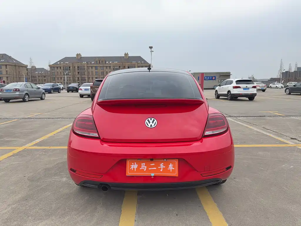 Volkswagen Volkswagen Beetle 2018 180TSI Obsidian Special Edition 2018 - thumbnail 5