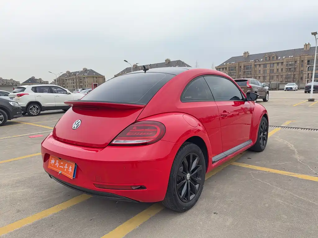 Volkswagen Volkswagen Beetle 2018 180TSI Obsidian Special Edition 2018 - thumbnail 6
