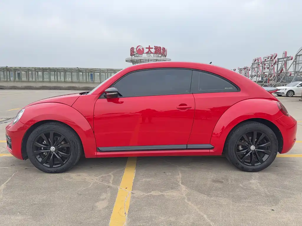 Volkswagen Volkswagen Beetle 2018 180TSI Obsidian Special Edition 2018 - thumbnail 7