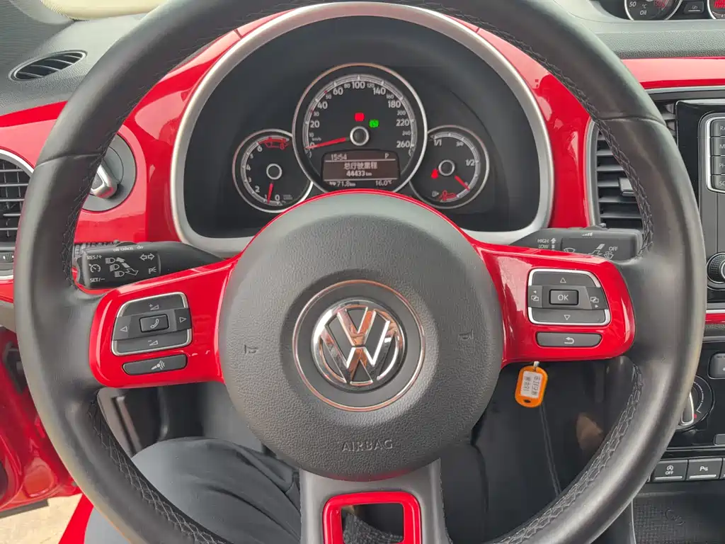 Volkswagen Volkswagen Beetle 2018 180TSI Obsidian Special Edition 2018 - thumbnail 8