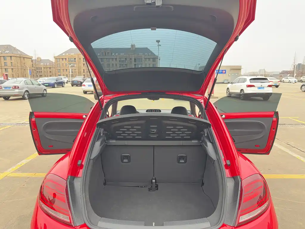 Volkswagen Volkswagen Beetle 2018 180TSI Obsidian Special Edition 2018 - thumbnail 13