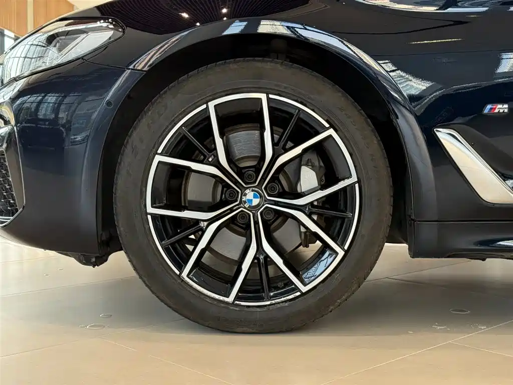 BMW BMW 5 Series 2022 Model Update 2 530Li Premium M Sport Package 2022 - thumbnail 3