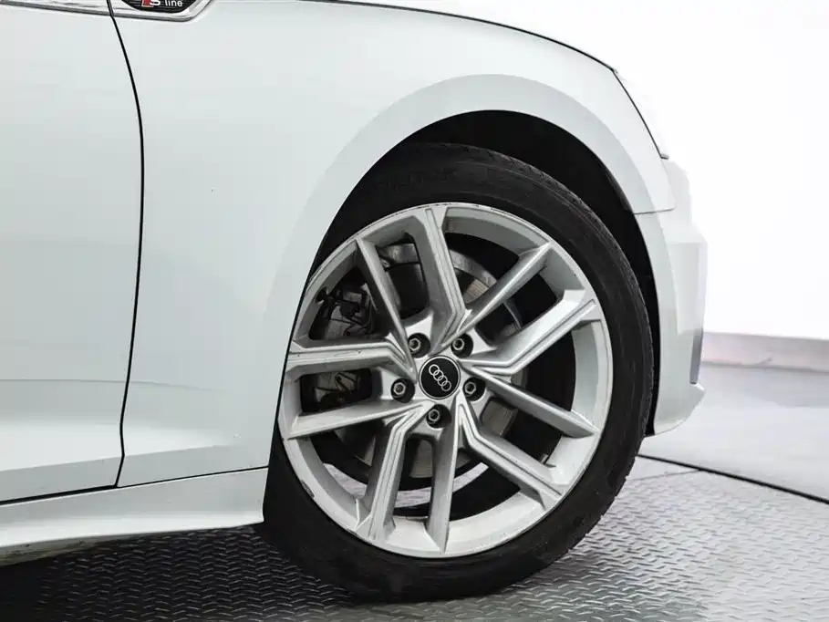 Audi Audi A5 Import 2023 Sportback 40 TFSI Fashion Dynamic Model 2023 - thumbnail 18