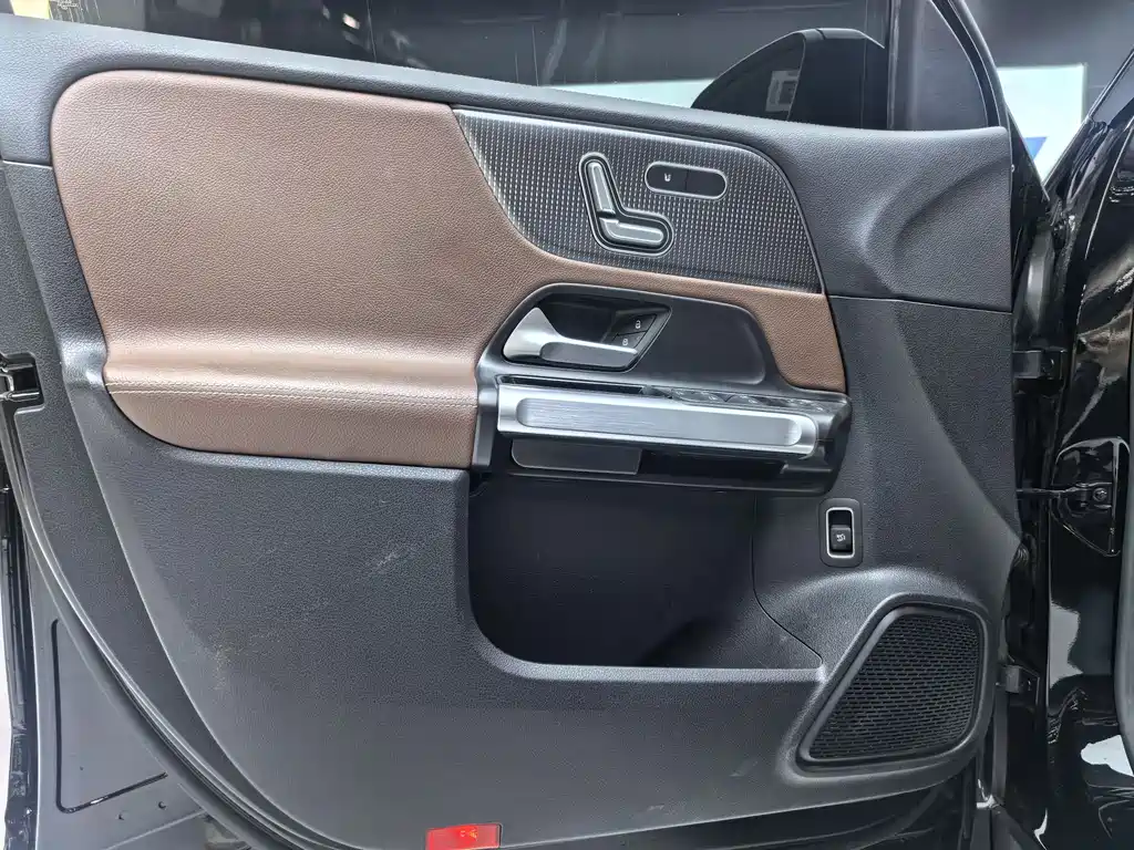 Mercedes-Benz Mercedes-Benz GLB 2021 GLB 200 Style 2021 - thumbnail 13