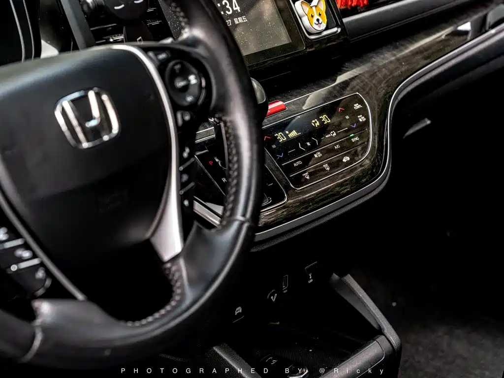 Honda Elise 2019 2.0L Hybrid Luxury Edition 2021 - thumbnail 6