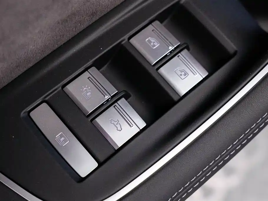 Audi Audi A8 2025 A8L 50 TFSI quattro Premium Selection 2026 - thumbnail 19