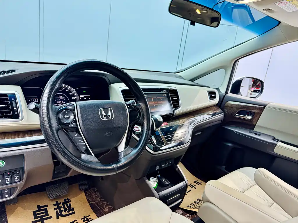 Honda Honda Odyssey 2017 2.4L Luxury Edition 2018 - thumbnail 8