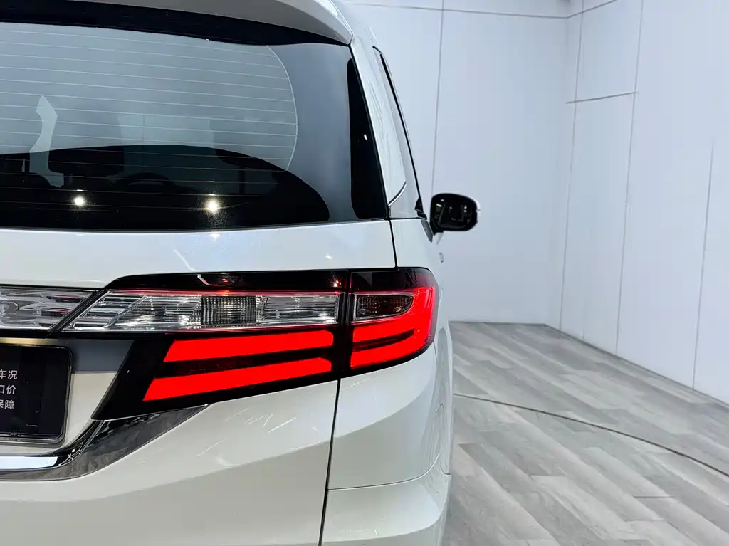 Honda Honda Odyssey 2017 2.4L Luxury Edition 2018 - thumbnail 26