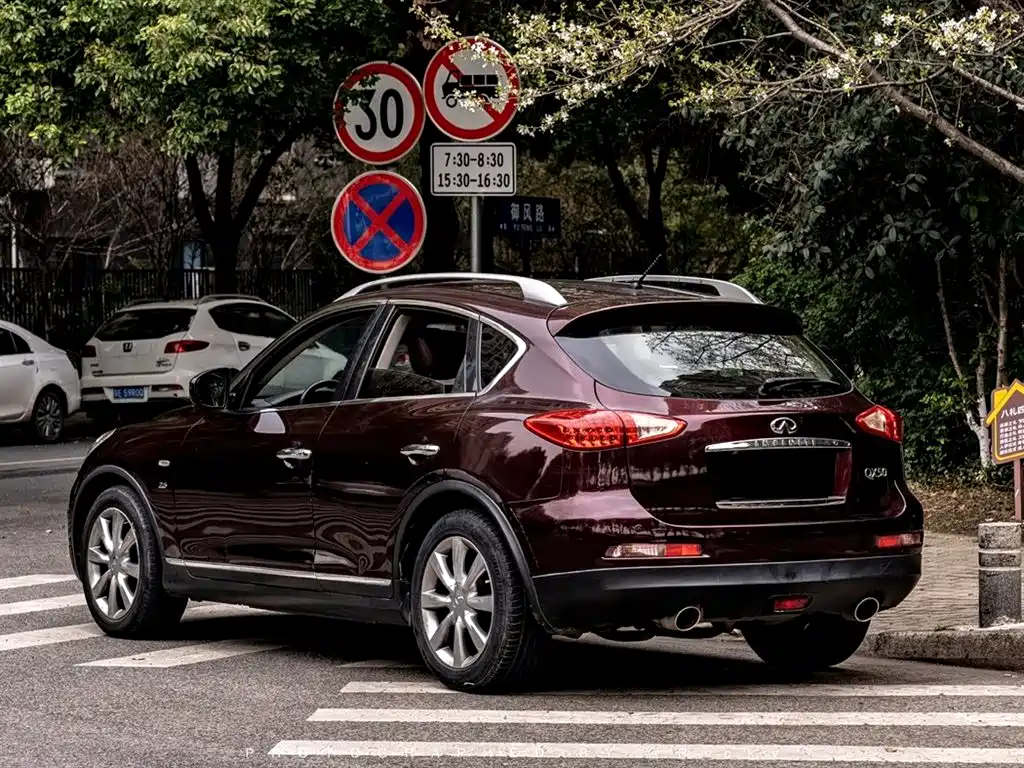Infiniti Infiniti QX50 Import 2013 2.5L FWD Elegant Edition 2013 - thumbnail 11