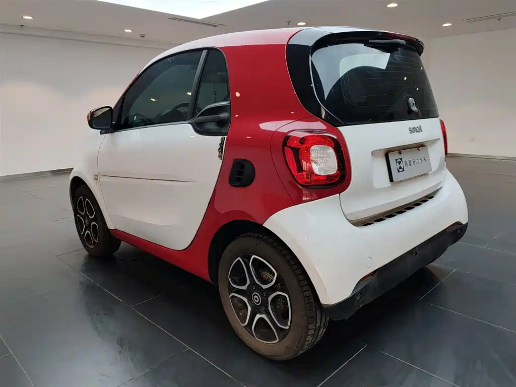 smart smart fortwo 2019 0.9T 66kW Hardtop Wind Engine Edition China VI 2019 - thumbnail 6