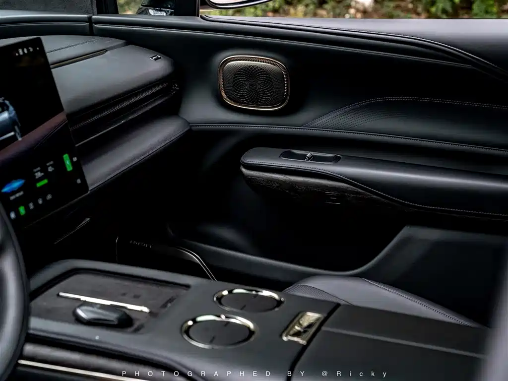 GAC AION Hyper HL 2025 700 Ultra 6-Seat AWD LiDAR Edition 2025 - thumbnail 8