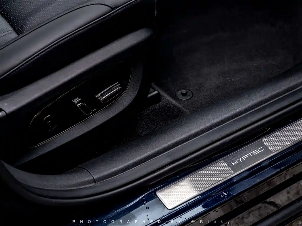 GAC AION Hyper HL 2025 700 Ultra 6-Seat AWD LiDAR Edition 2025 - thumbnail 10