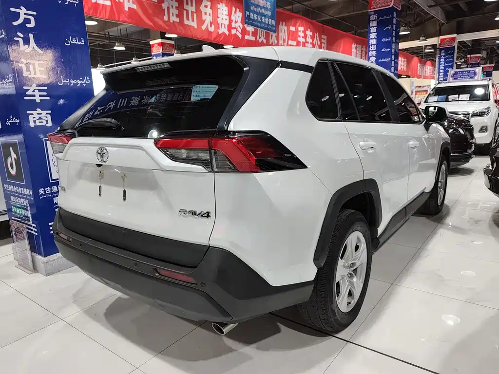 Toyota RAV4 2022 2.0L CVT 2WD City Edition 2022 - thumbnail 9