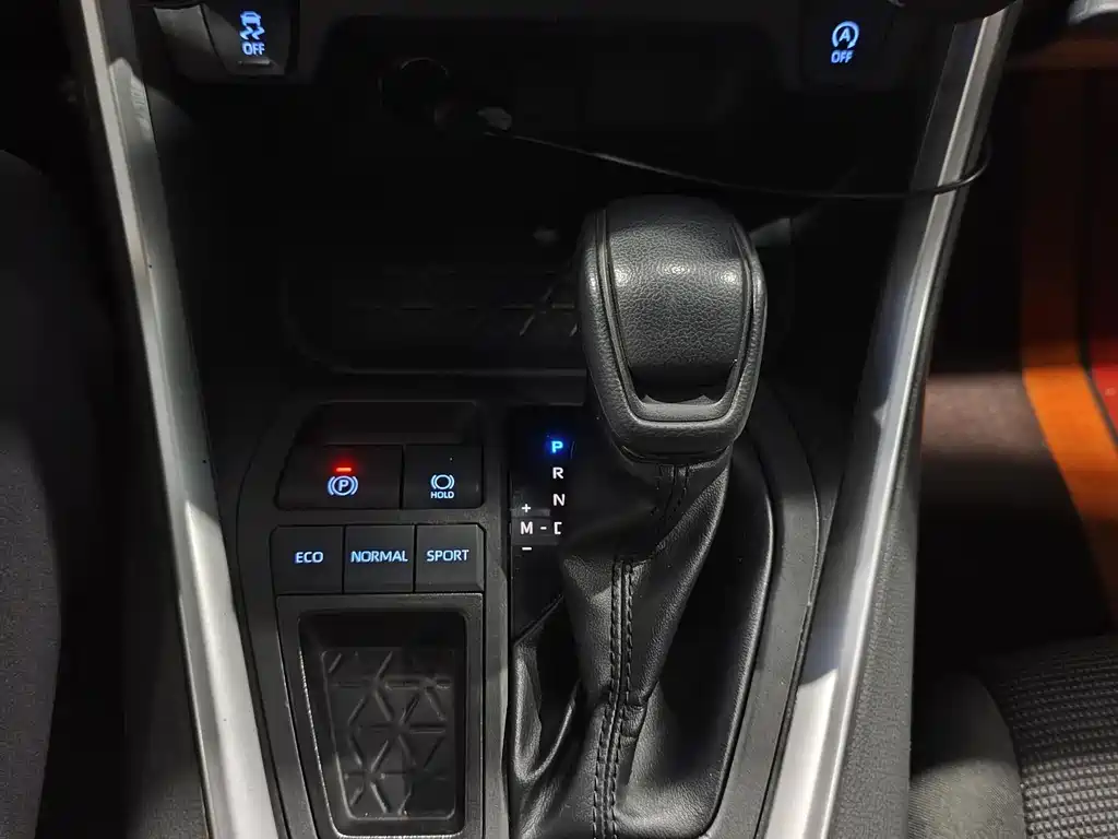 Toyota RAV4 2022 2.0L CVT 2WD City Edition 2022 - thumbnail 12