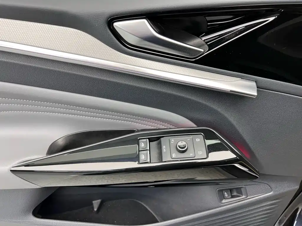 Volkswagen Volkswagen ID.4 CROZZ 2022 Long Range Lite PRO 2022 - thumbnail 5