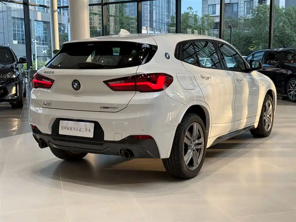 BMW BMW X2 2023 sDrive25i M Sport Shadow Edition 2024 - thumbnail 6