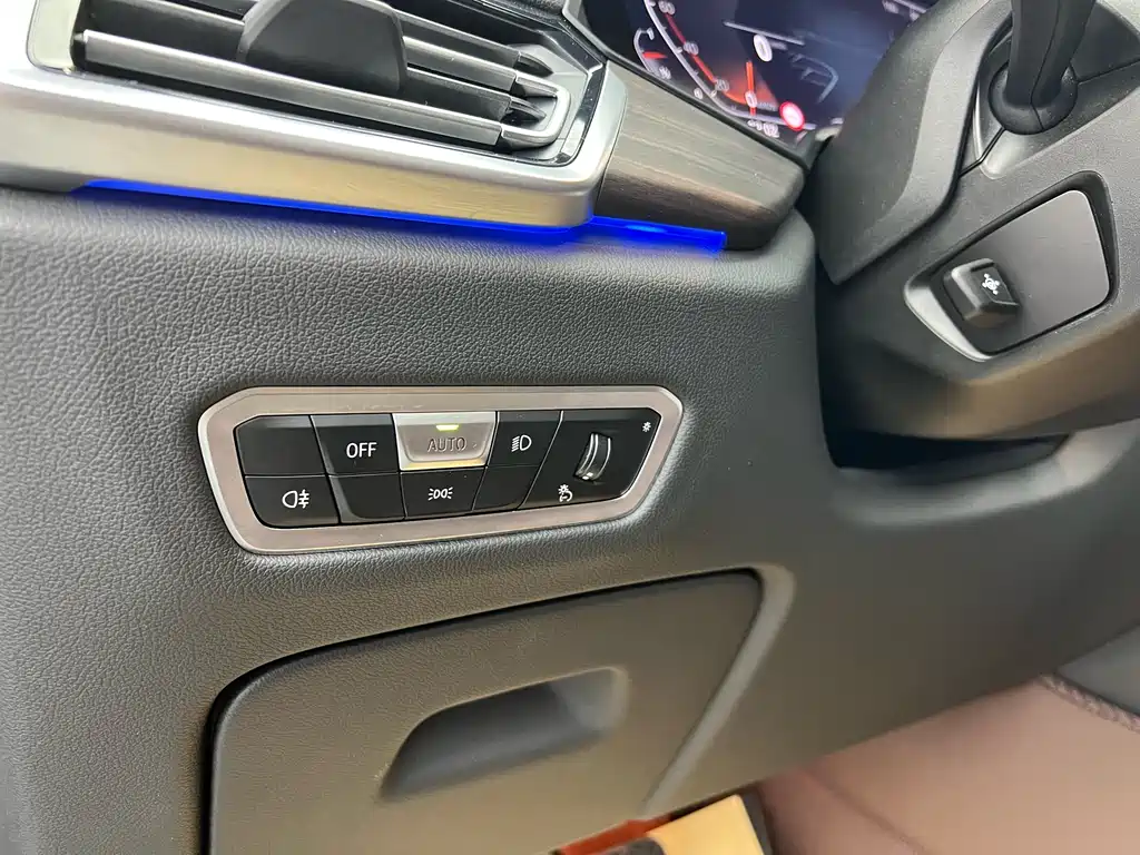 BMW BMW X5 xDrive 40Li M Sport Package 2022 Model Year 2023 - thumbnail 5