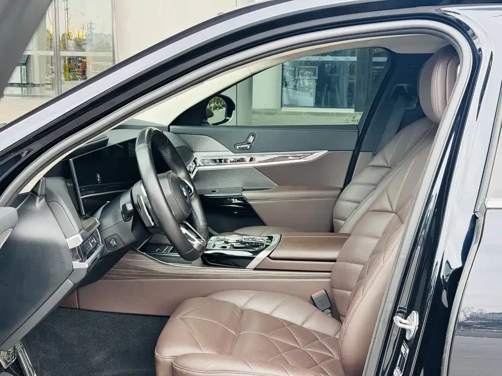 BMW BMW 7 Series 2023 740Li Leading Model M Sport Package 2023 - thumbnail 13