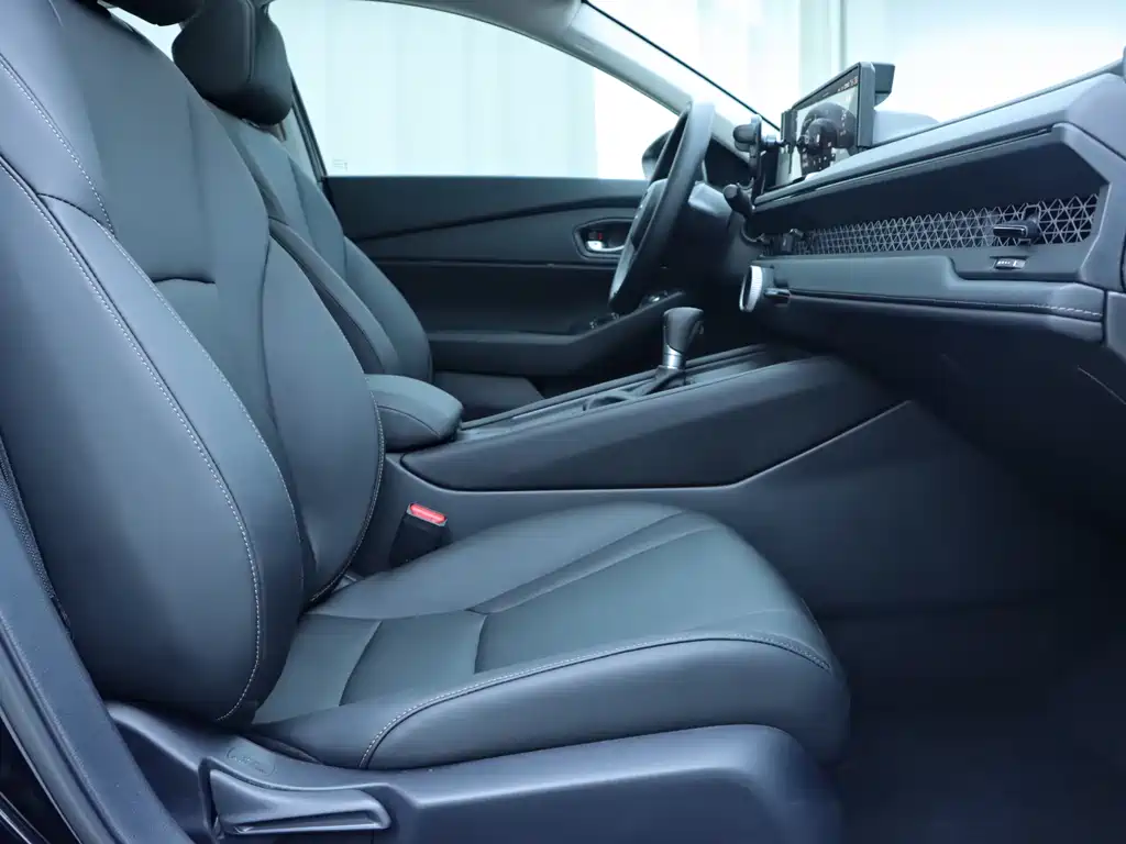 Honda Accord 2025 Sport Series 260TURBO Comfort Edition 2026 - thumbnail 8