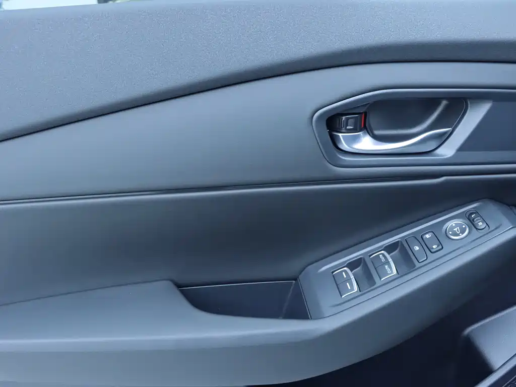 Honda Accord 2025 Sport Series 260TURBO Comfort Edition 2026 - thumbnail 12