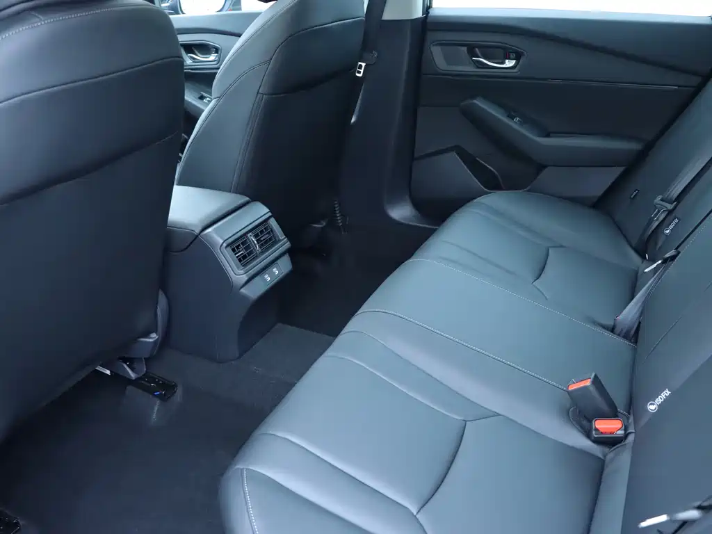 Honda Accord 2025 Sport Series 260TURBO Comfort Edition 2026 - thumbnail 14