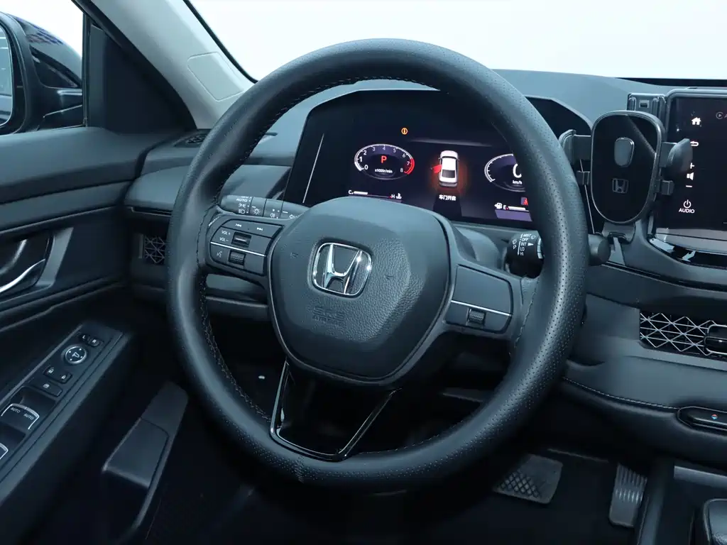 Honda Accord 2025 Sport Series 260TURBO Comfort Edition 2026 - thumbnail 17