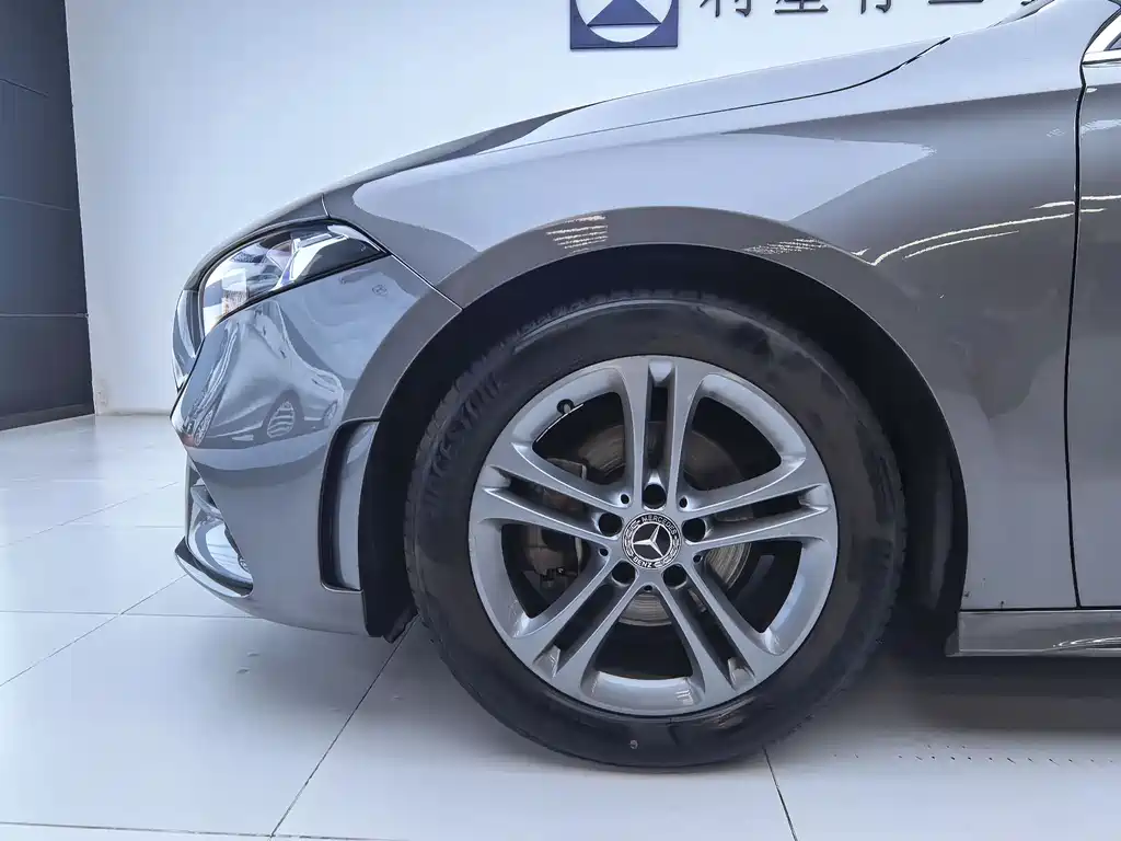 Mercedes-Benz Mercedes-Benz A-Class 2021 Model Year Facelift A 180 L Sport Sedan 2021 - thumbnail 11