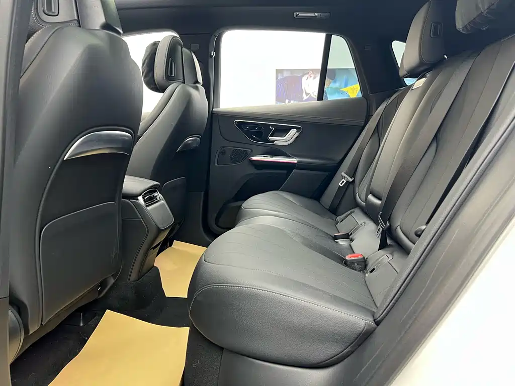 Mercedes-Benz Mercedes-Benz EQE SUV 2023 350 4MATIC Pioneer Edition 2025 - thumbnail 28