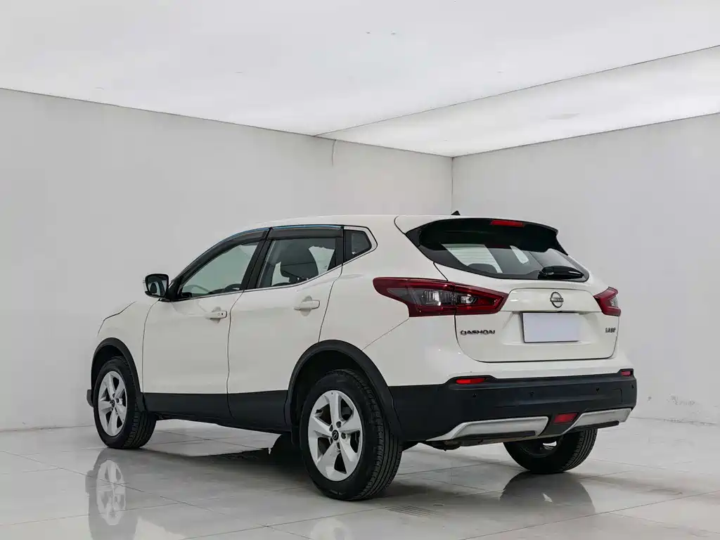 Nissan Nissan Qashqai 2023 Classic 2.0L CVT XV Comfort Edition 2024 - thumbnail 4