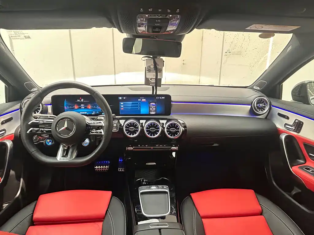 Mercedes-Benz Mercedes-Benz A-Class AMG Imported 2024 AMG A 35 4MATIC 2025 - thumbnail 9