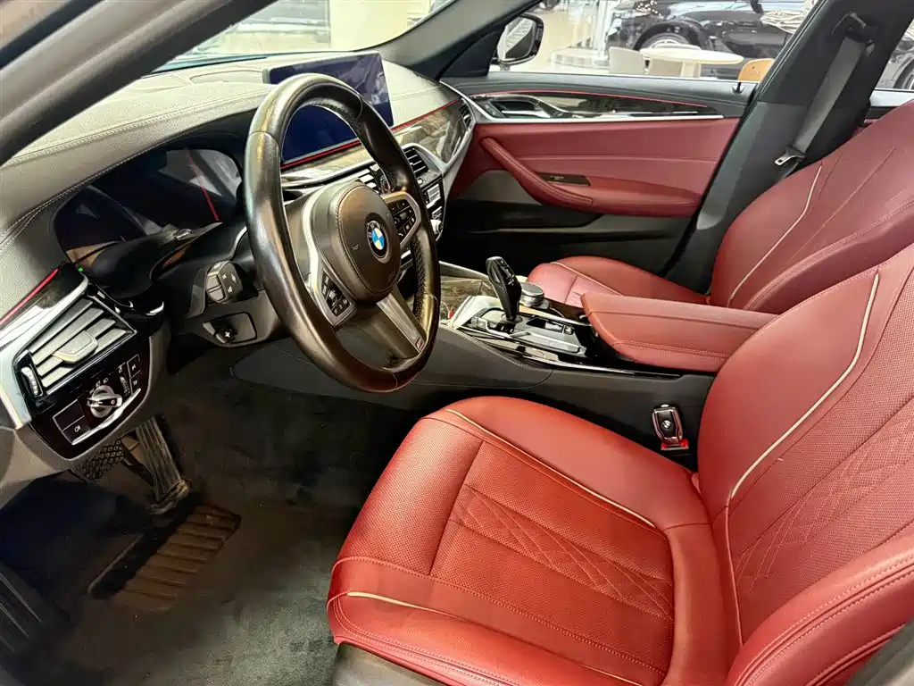 BMW BMW 5 Series 2022 525Li M Sport Package 2022 - thumbnail 2