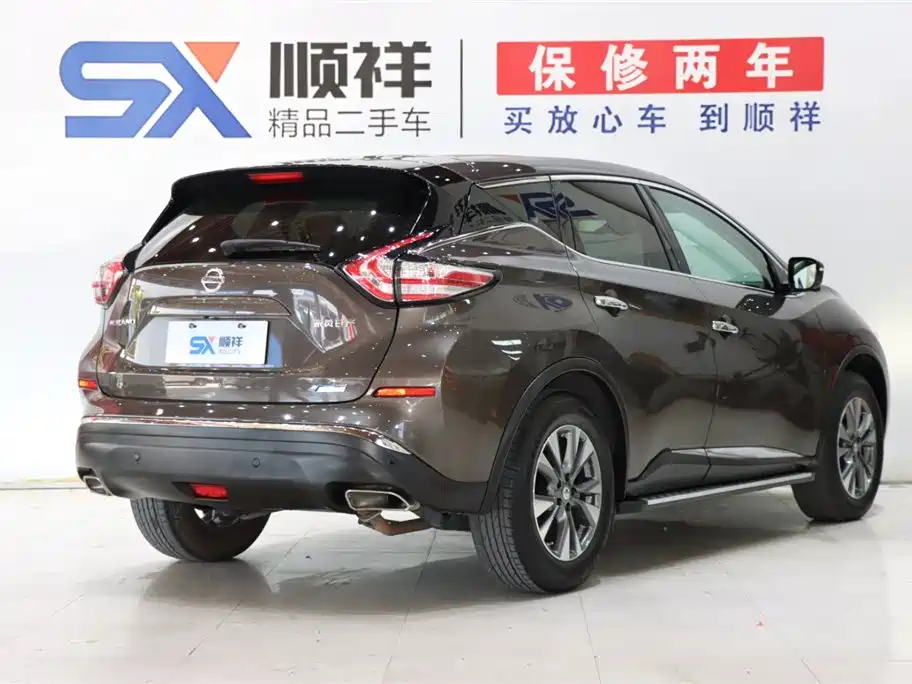Nissan Lannia 2021 2.5L XL 2WD Intelligent Connection Luxury Edition 2022 - thumbnail 4