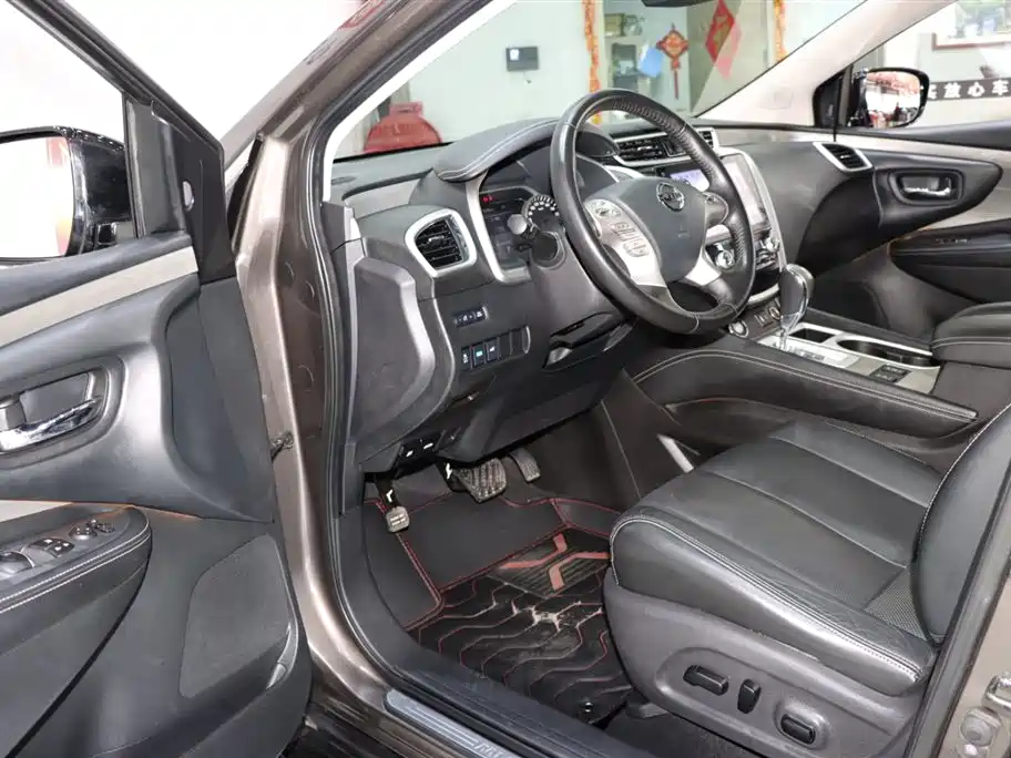 Nissan Lannia 2021 2.5L XL 2WD Intelligent Connection Luxury Edition 2022 - thumbnail 9