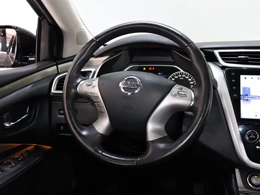Nissan Lannia 2021 2.5L XL 2WD Intelligent Connection Luxury Edition 2022 - thumbnail 13