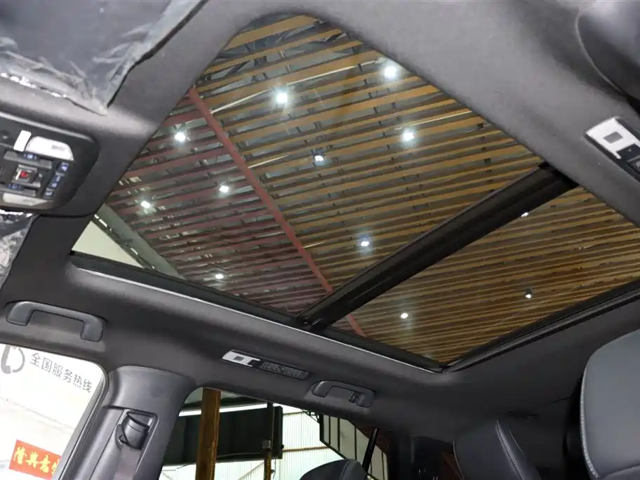 Toyota Crown Kluger 2022 2.5L HEV AWD Premium Edition 2023 - thumbnail 17