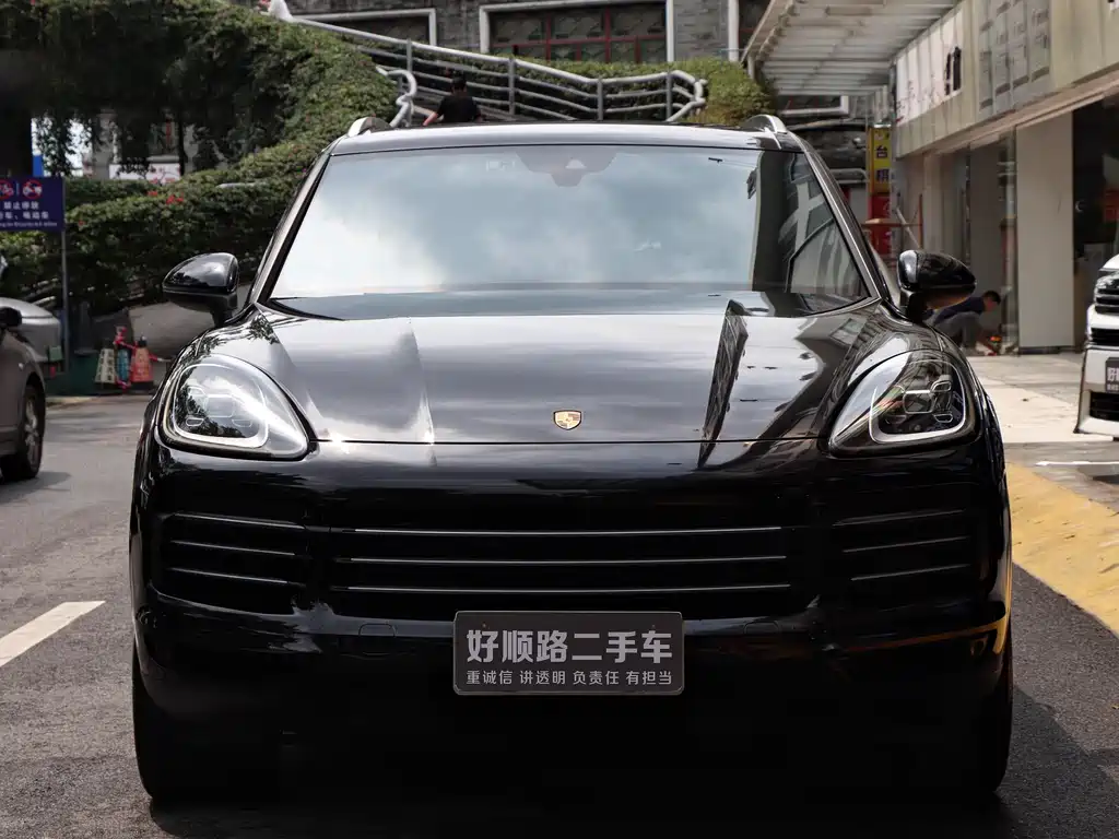 Porsche Porsche Cayenne 2022 Platinum Edition 3.0T 2022 - thumbnail 4