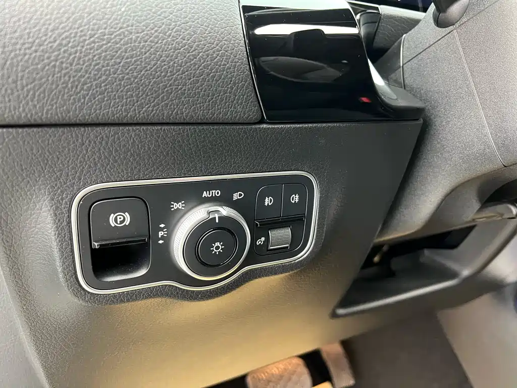 Mercedes-Benz Mercedes-Benz GLA 2022 GLA 200 2022 - thumbnail 4
