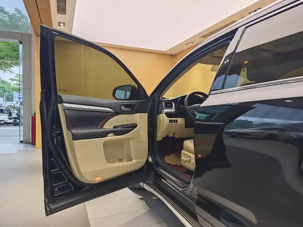 Toyota Toyota Highlander 2015 2.0T AWD Luxury 7-seater 2016 - thumbnail 6
