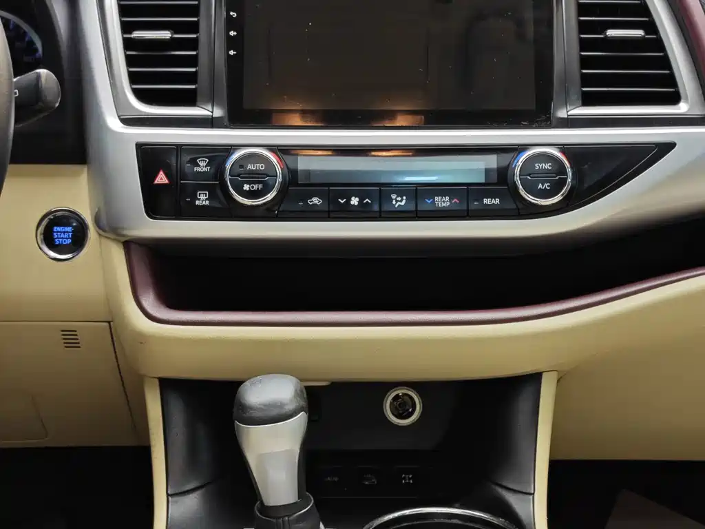 Toyota Toyota Highlander 2015 2.0T AWD Luxury 7-seater 2016 - thumbnail 18