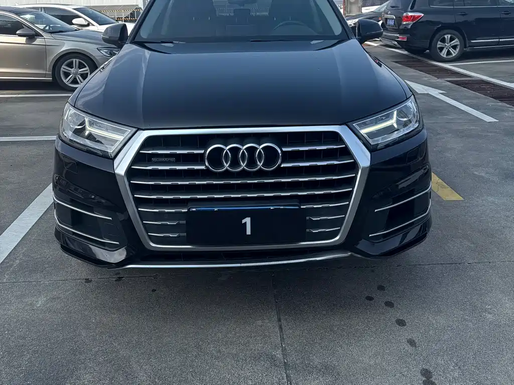 Audi Audi Q7 2016 45 TFSI Technology Edition 2018 - thumbnail 2