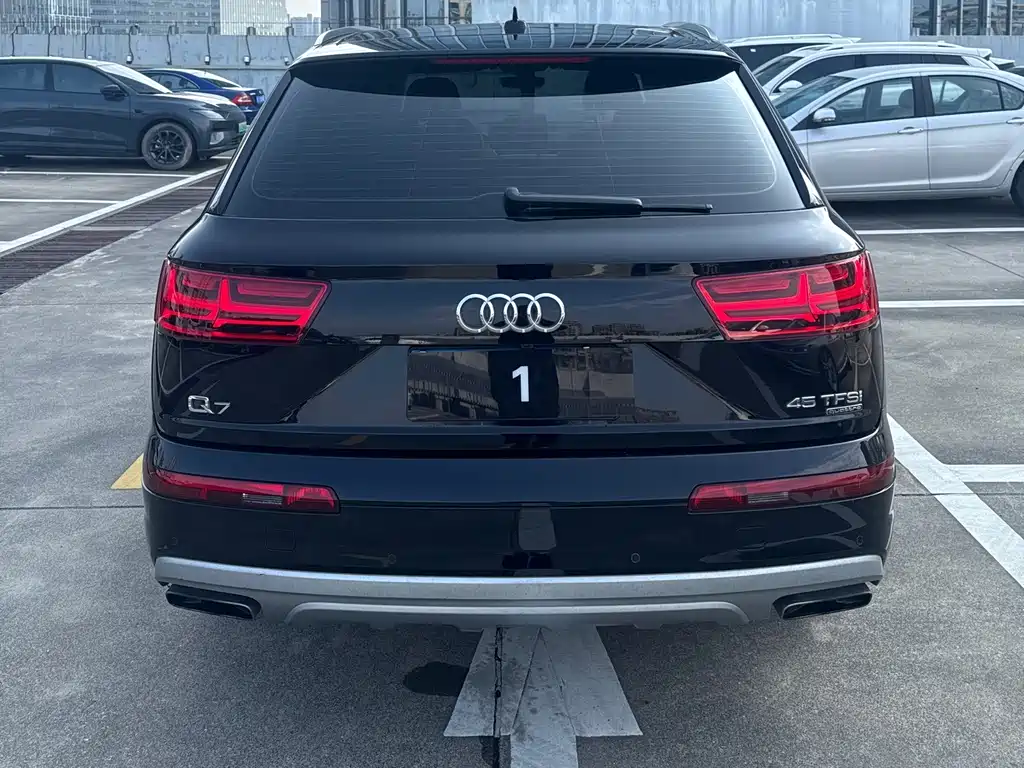 Audi Audi Q7 2016 45 TFSI Technology Edition 2018 - thumbnail 4