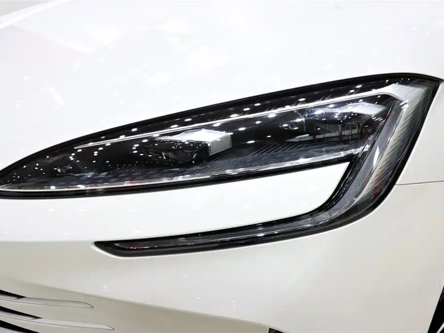 BYD BYD Seal 2023 DM-i 1.5L 121km Premium Edition 2024 - thumbnail 7